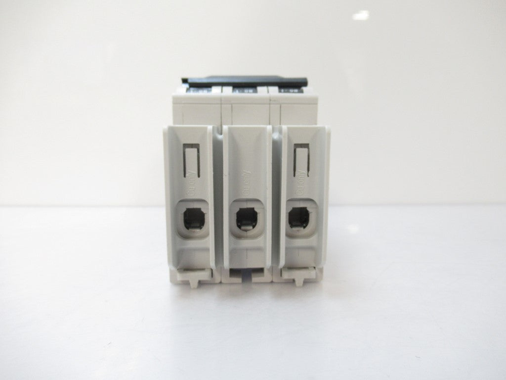 Schneider Electric M9F42303 Miniature Circuit Breaker 3-Pole 3A C Curve