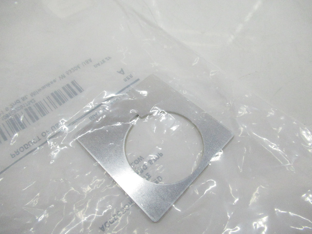 Allen Bradley 800T-X504Y Standard Yellow Legend Plate, Emerg. Stop, Surplus