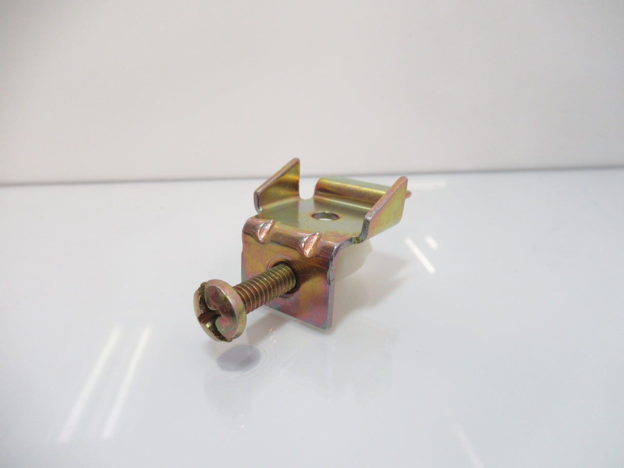 Allen Bradley 2711-NP2 Mounting Clip For Panelview 600, 900, 1000 Pack 6 Surplus