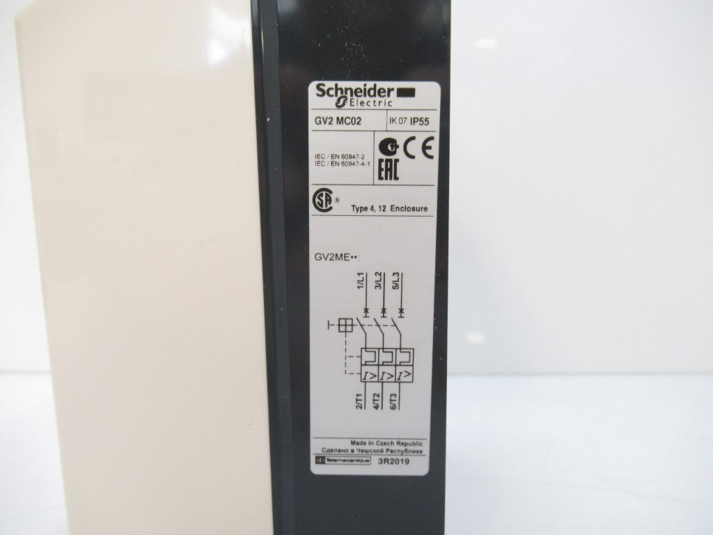 Schneider Electric GV2 MC02 Enclosure For TeSys GV2ME