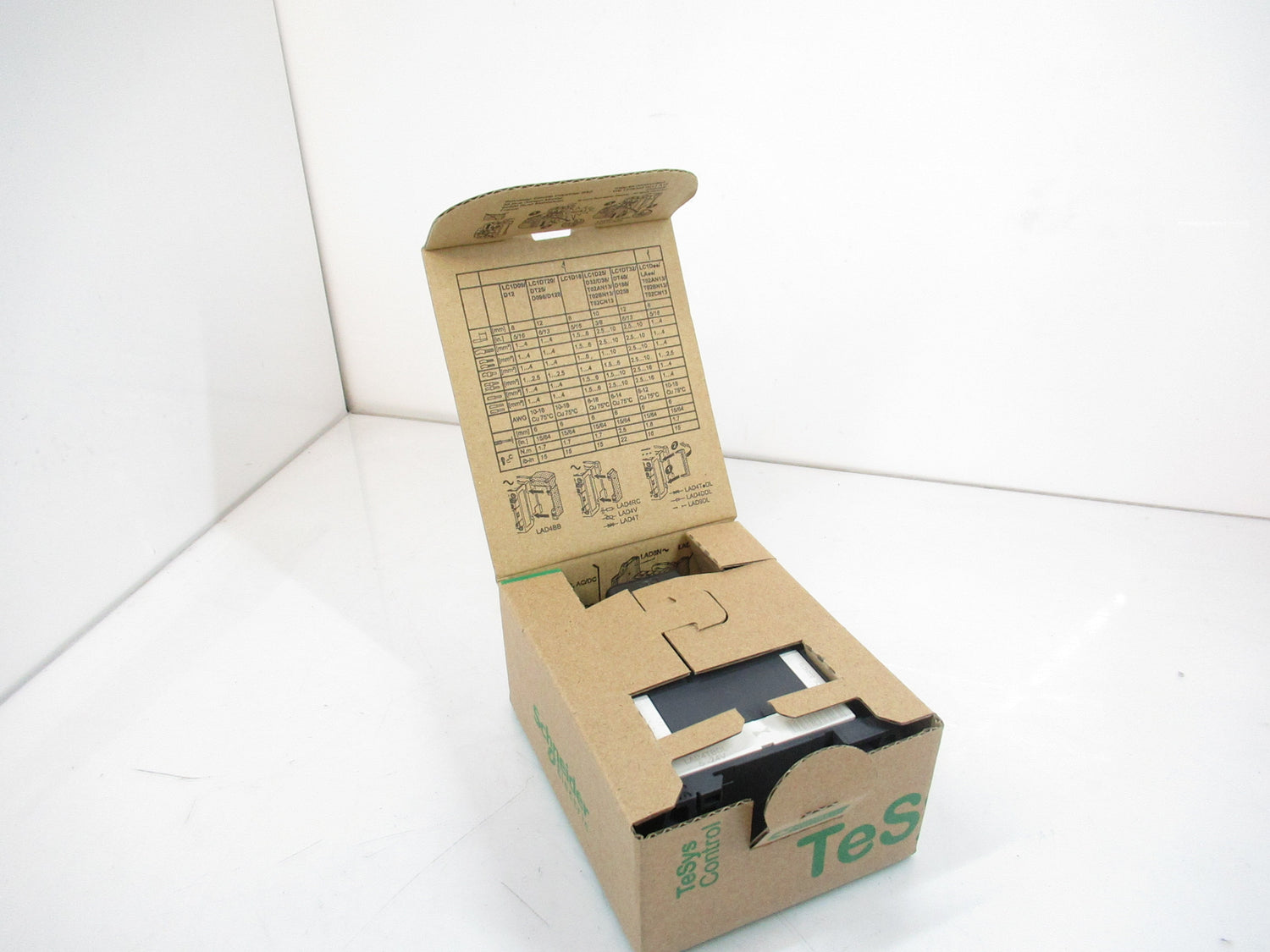 Schneider Electric LC1D09BD TeSys D Contactor 3 Poles 9 A / 24V DC