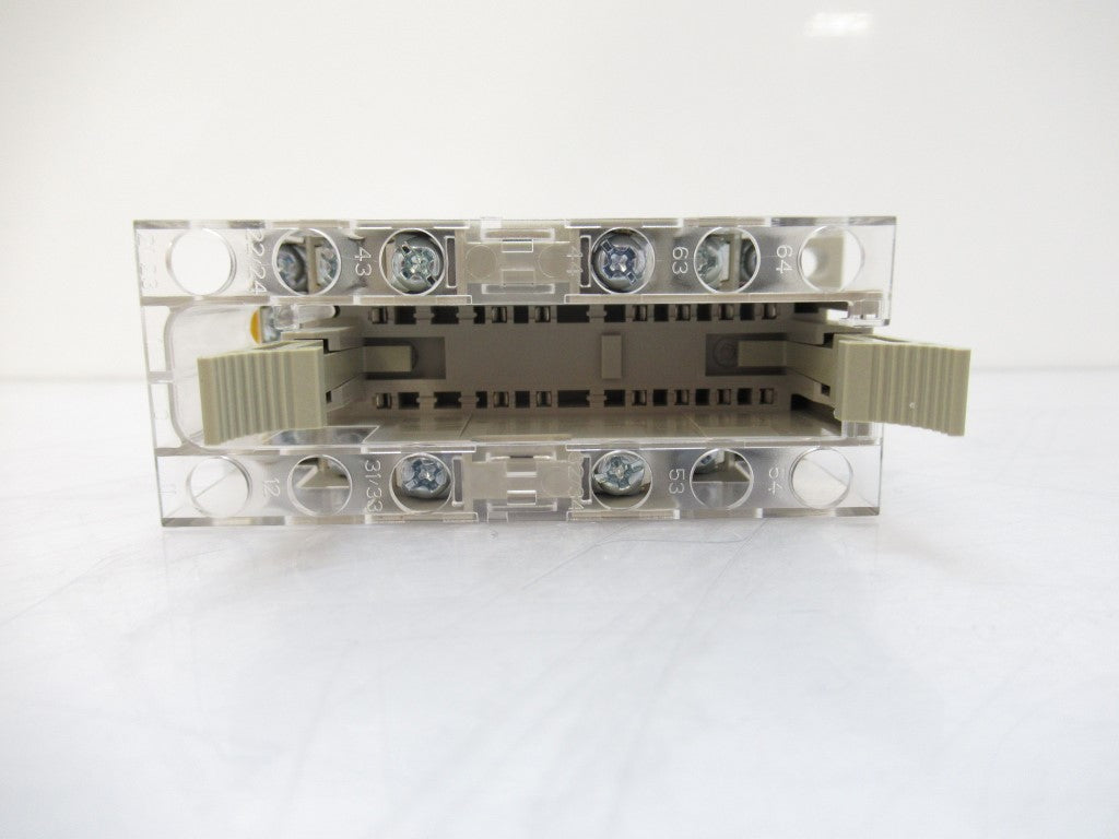 Omron P7SA-14F-ND Relay Socket 24V DC 20A 288V AC, Sold By Unit