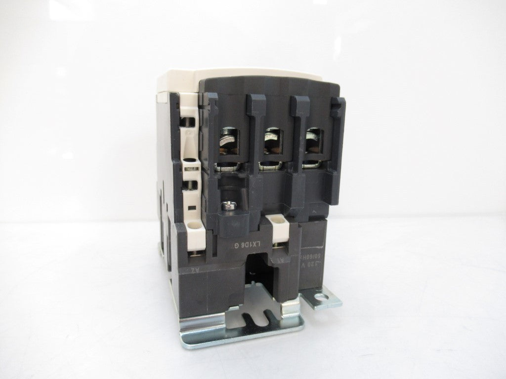 Schneider Electric TeSys LC1 D50G7 Contactor 600V AC, 50 A