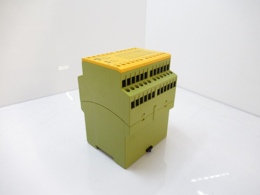 Pilz PZE9 24VDC 8n/o 1n/c 774150 Safety Relay Expander Module