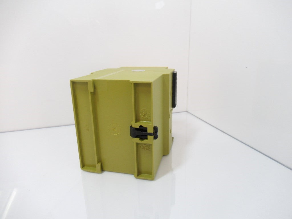 Pilz 777609 PNOZ X9P 24VDC 7n/o 2n/c 2so Safety Relay