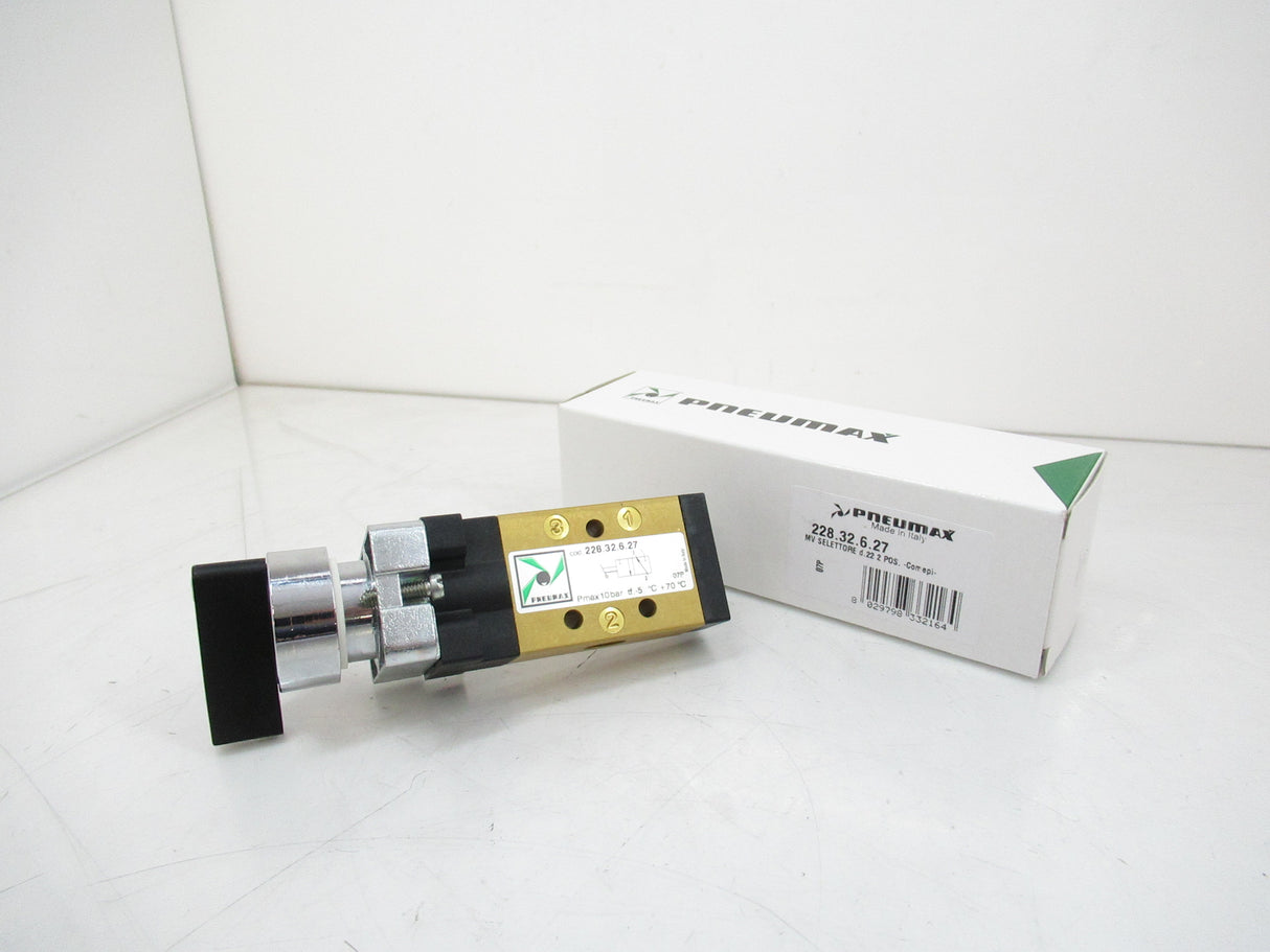 Pneumax 228.32.6.27 Manually Actuated Pneumatic Valve, 540 NL/min