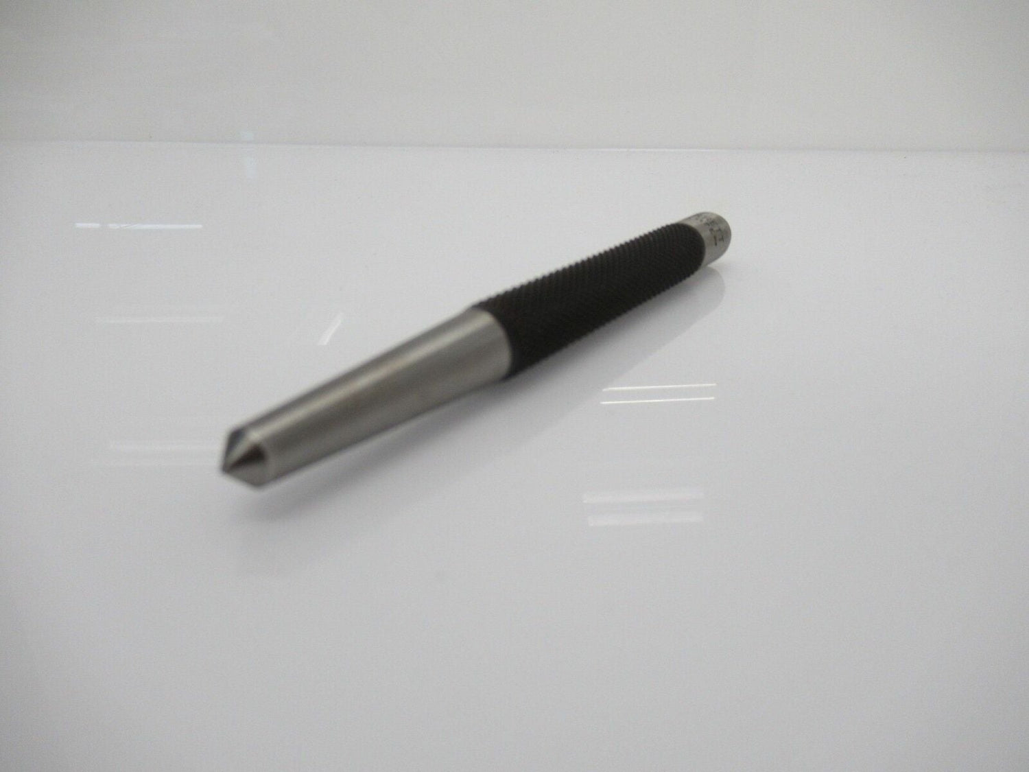 MV7050487 Starrett 117E Center Punch With Round Shank 1/4" (New No Box)