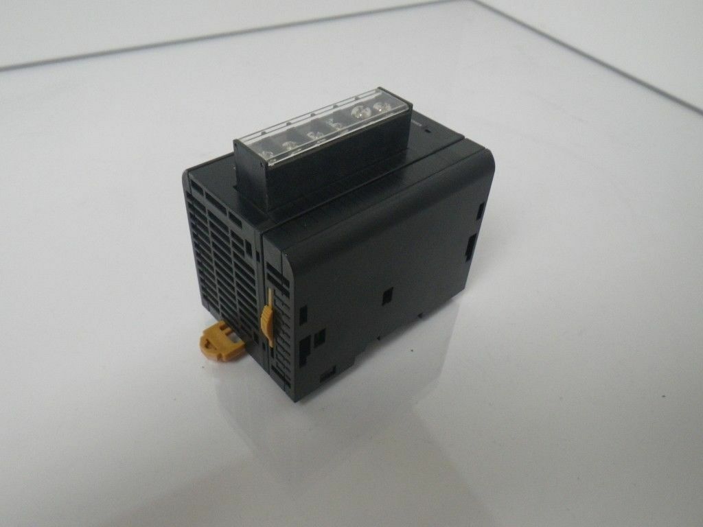 CJ1W-PA202 CJ1WPA202 Omron Power Supply Module 100 To 240V AC
