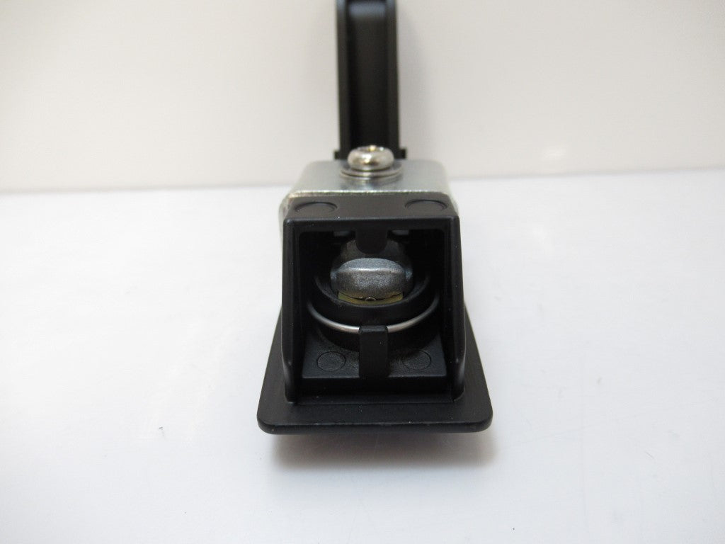 C2-43-25 C24325 Southco Compression Latch, Key Locking (New No Box)