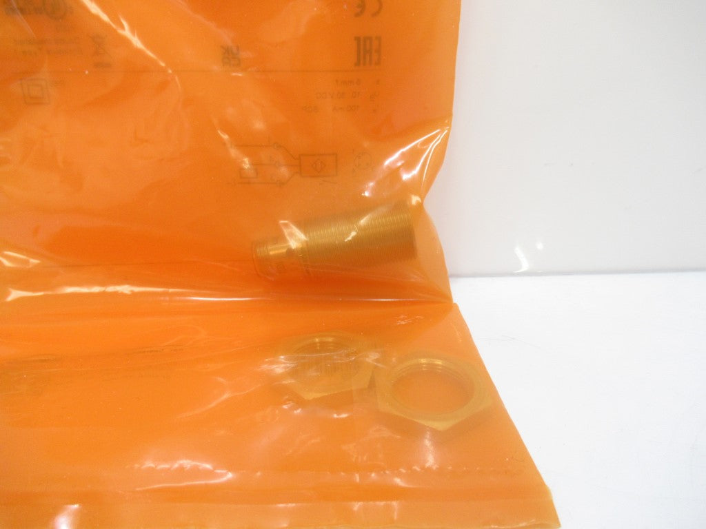 IGC204 IGB3008BBPKG/US-104 Ifm Electronic Inductive Sensor, 3-Wire, IP68