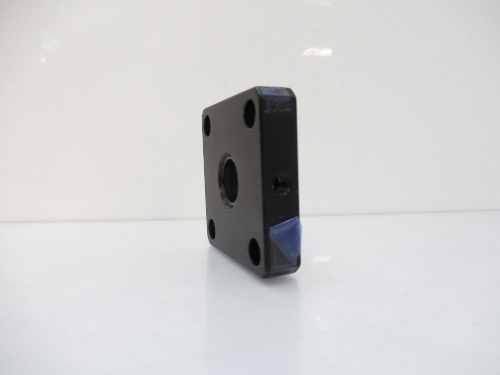 CP32/M CP32M Thorlabs SM05-Threaded 30 mm Cage Plate, 0.35" Thick, M4 Tap