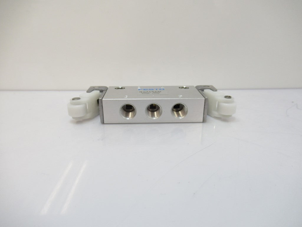 539517 JR-5/2-1/8-A-SA Festo Roller Lever Valve New In Box