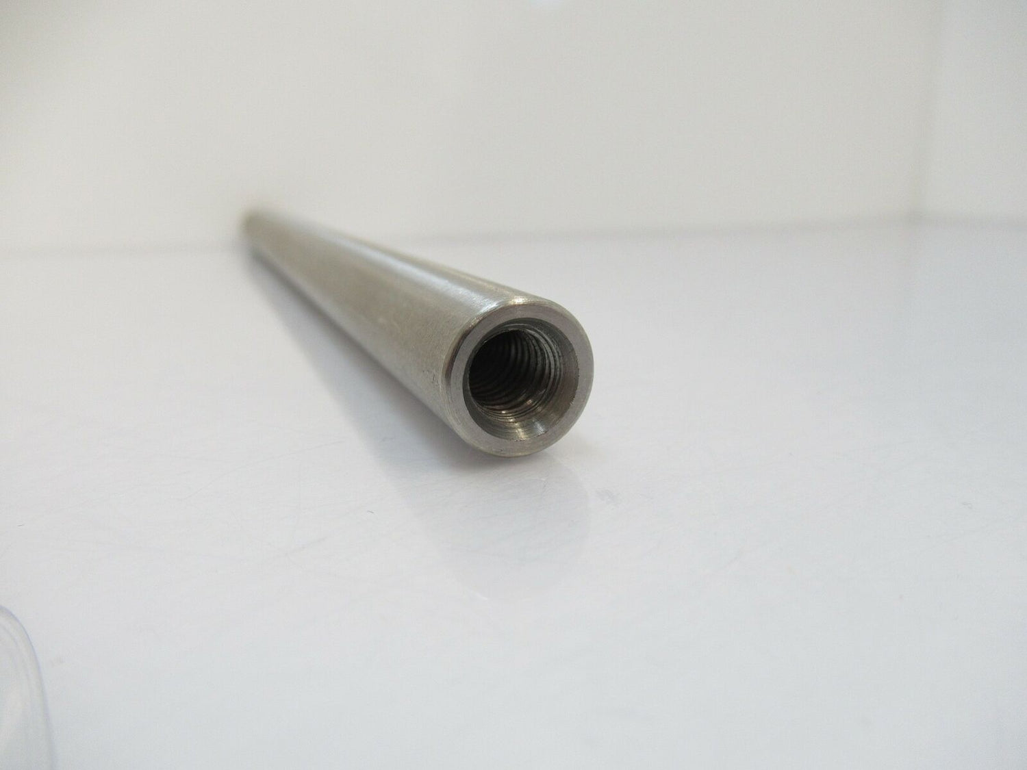 212-8-516 Tapped End Stainless Steel Rods