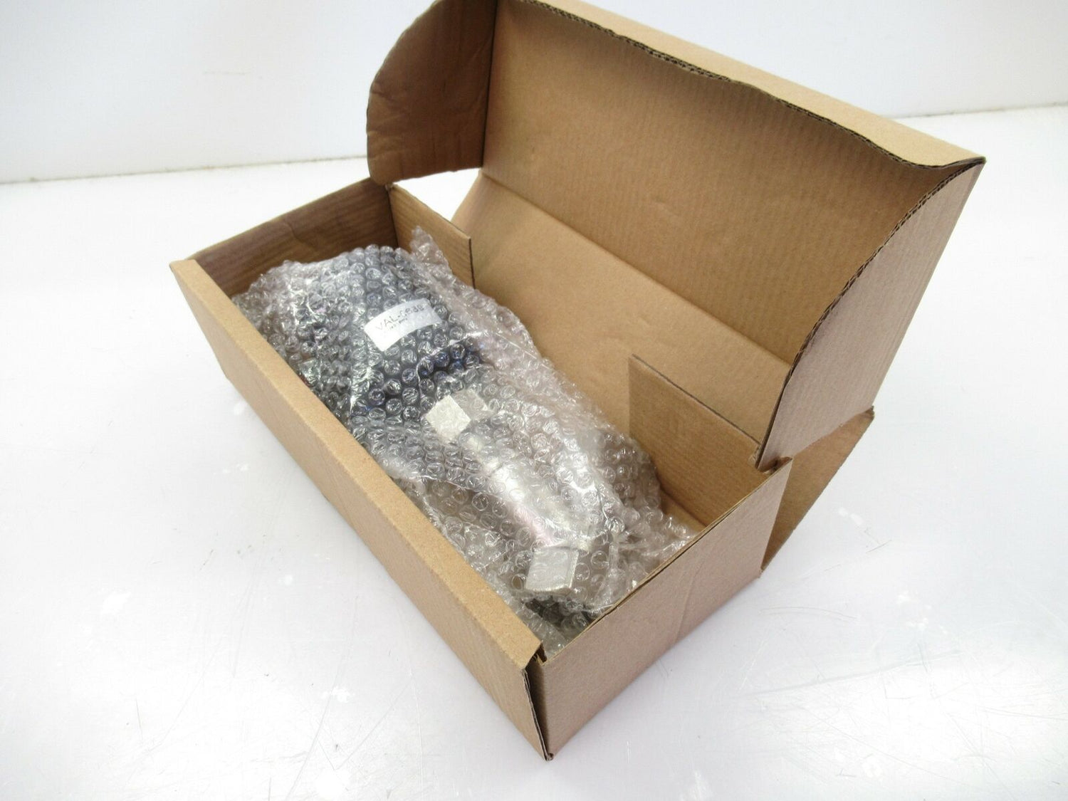 Angle Valve EMCP-20-50-S1-T 1 Port Size 3/4 Single Acting Normal Close NPT SS316