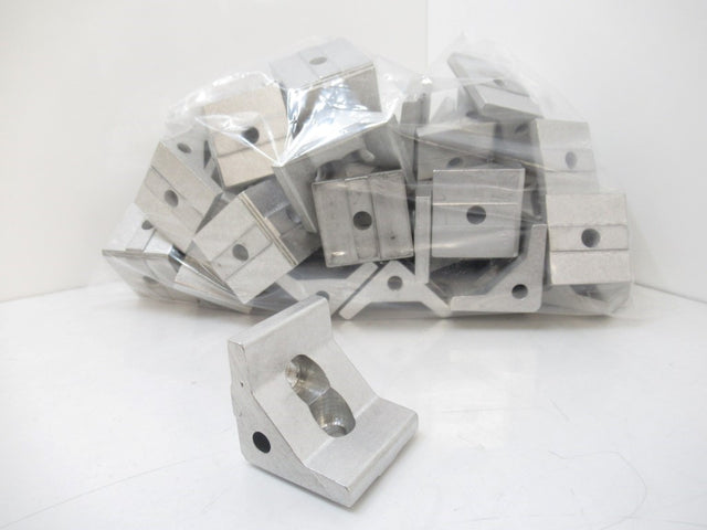82.40.0742 MK Extrusion Angle E40s,keyed (Sold By Lot Of 25 pcs New)