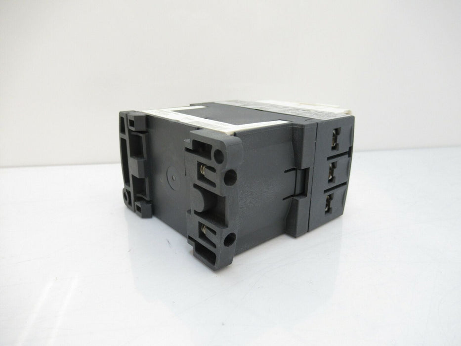 Schneider Electric LC1D09BD TeSys D Contactor 3 Poles 9A / 24V DC (New In Box)