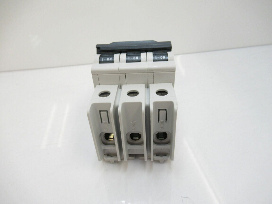 Schneider Electric M9F42305 Multi 9 Miniature Circuit-Breaker 5 A