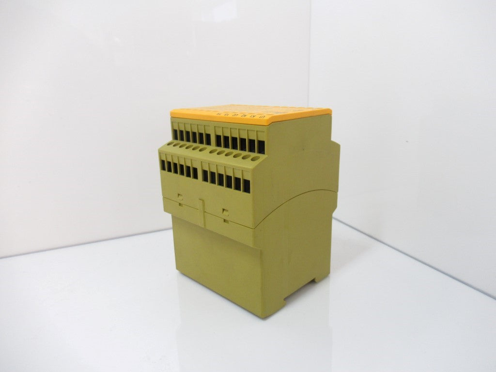 Pilz PZE 9 24VDC 8n/o 1n/c 774150 Safety Relay Expander Module