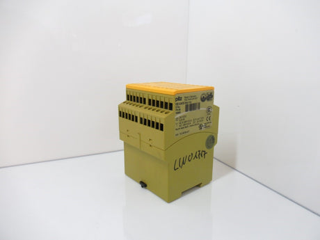 Pilz PZE 9 24VDC 8n/o 1n/c 774150 Safety Relay Expander Module
