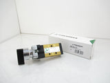 Pneumax 228.32.6.27 Manually Actuated Pneumatic Valve, 540 NL/min