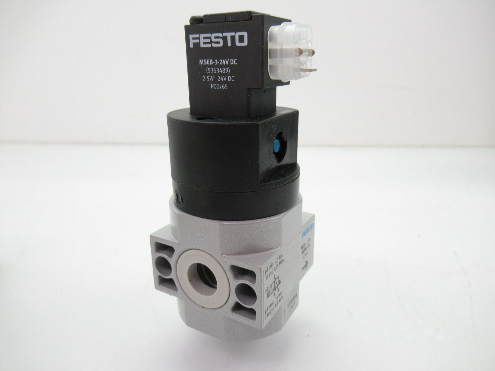 172956 HEE-D-MINI-24 Festo On-Off/Soft-Start Valves, D Series