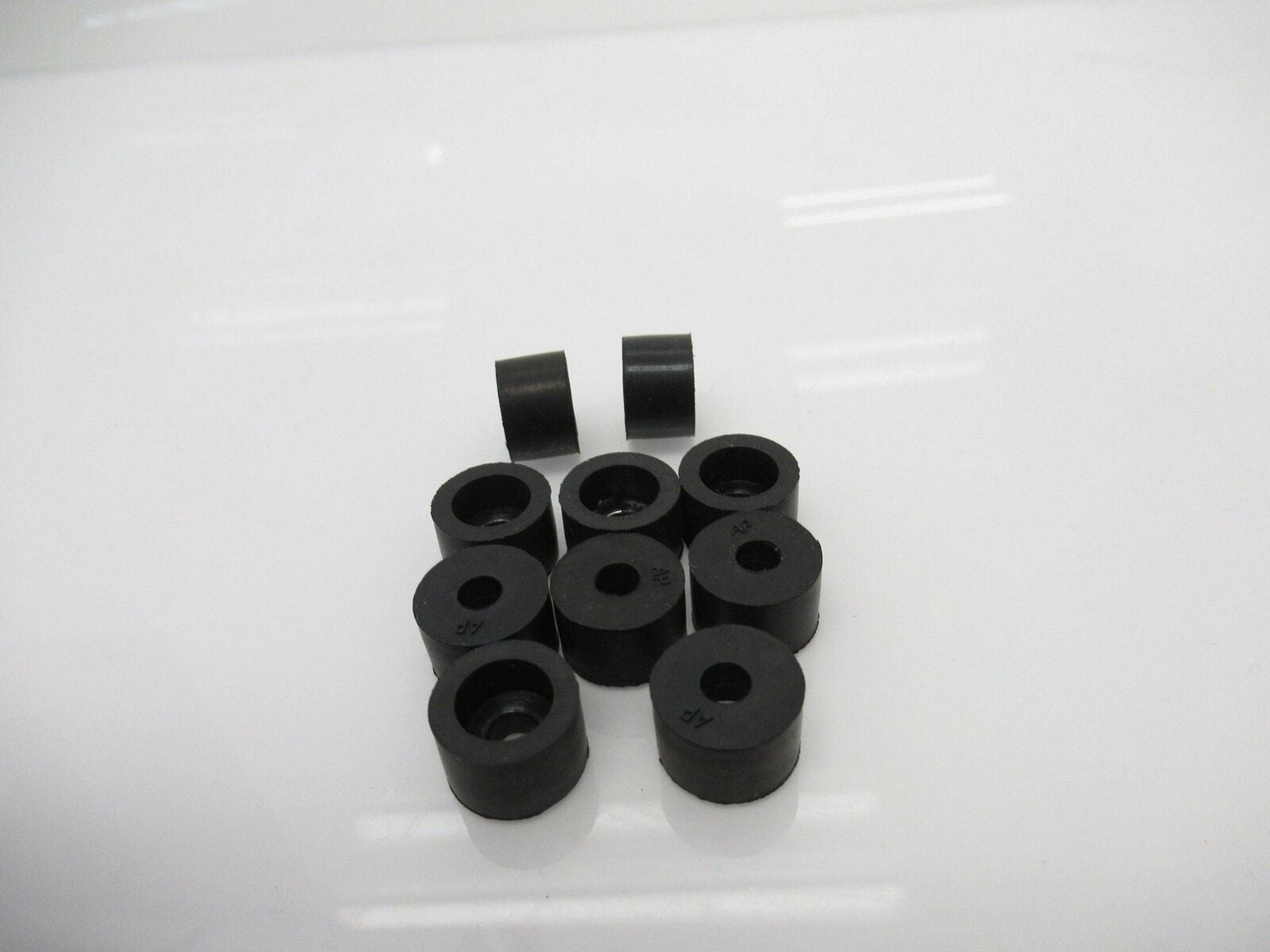 8884T17 Heavy Duty Unthreaded Bumpers, Sold Per Pack Of 10