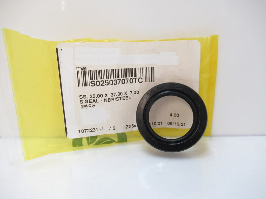S025037070TC Oil Seal SS. 25.00 x 37.00 x 7.00 S.Seal-NBR/Steel (New No Box)