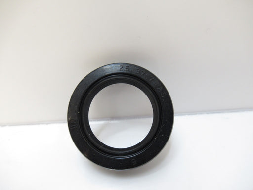 S025037070TC Oil Seal SS. 25.00 x 37.00 x 7.00 S.Seal-NBR/Steel (New No Box)