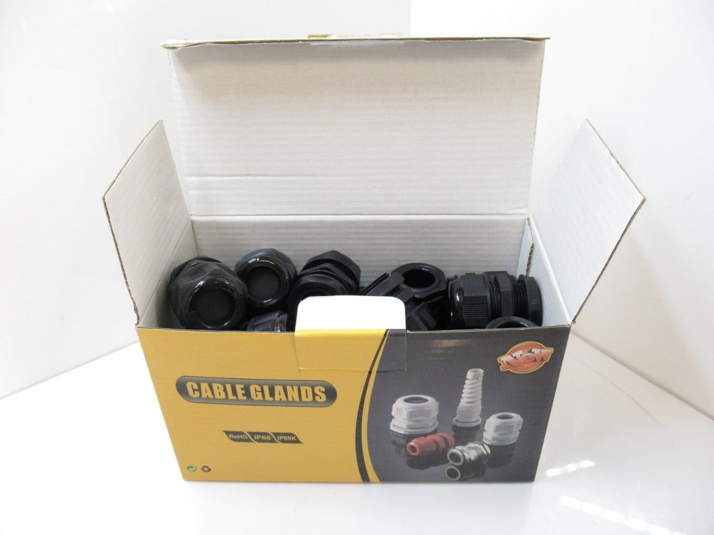 N3418B Beisit Cable Glands 3/4" NPT Black Cable Range 13-18 mm, Pack Of 25