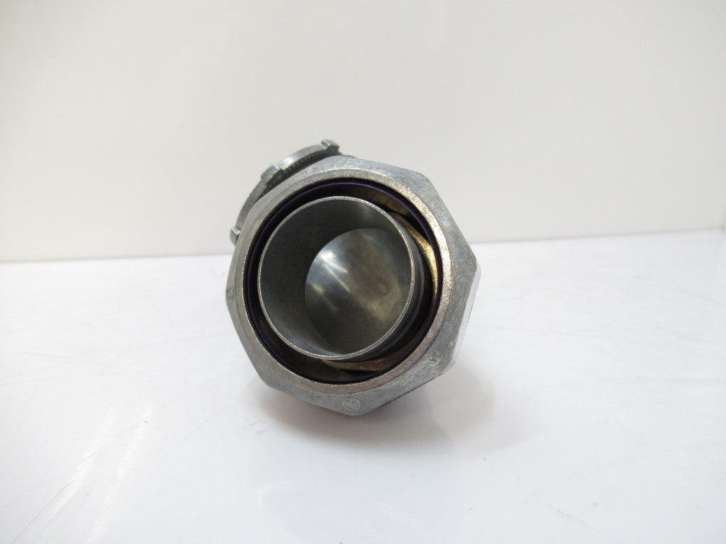 5356 T&B 1-1/2 Inch 90 Degree Malleable Iron Insulated Liquidtight Connector