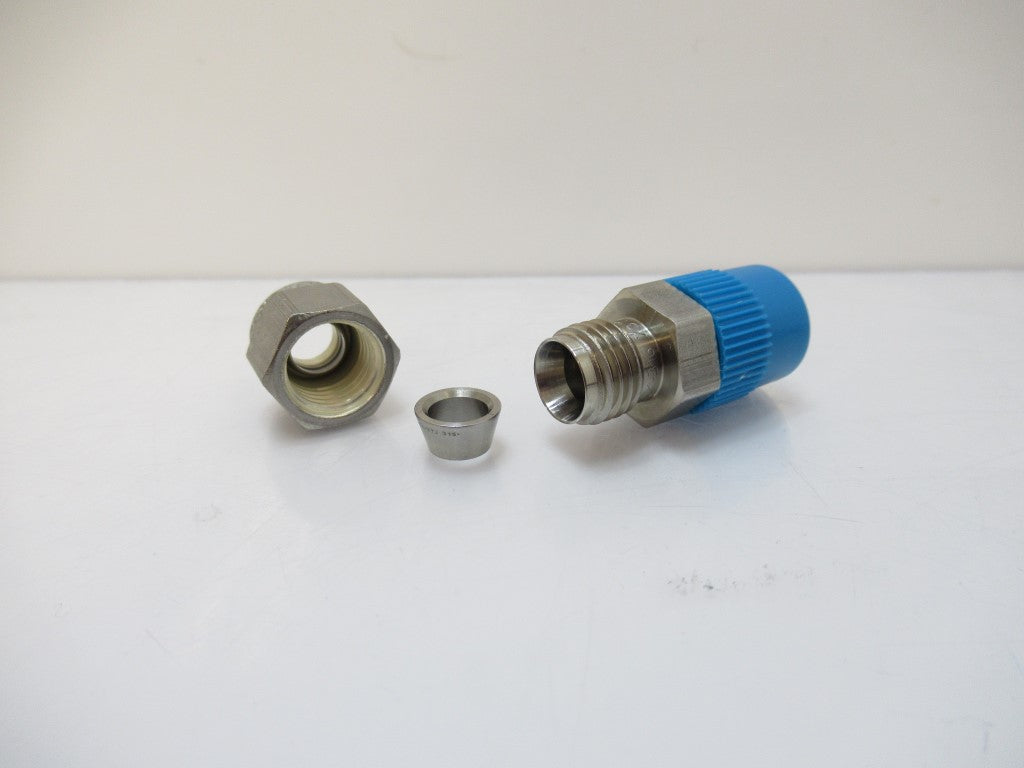 SS-400-1-4 SS40014 Swagelok Tube Fitting, Male Connector 1/4", NPT (New No Box)