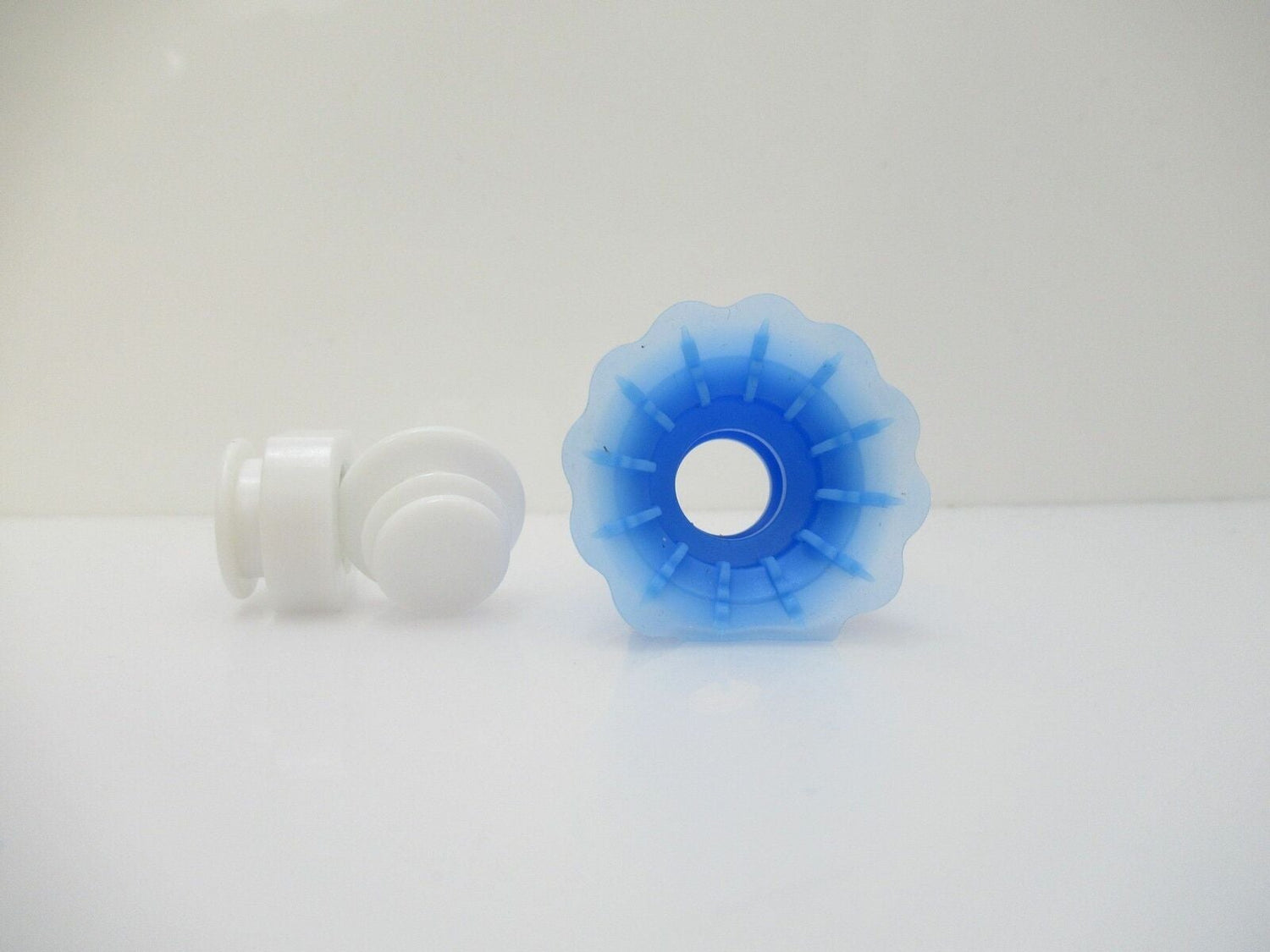 FPC351.5SIBL3IF14PC FPC3515SIBL3IF14PC Flow Pack Cup, Light Blue Silicone (New)