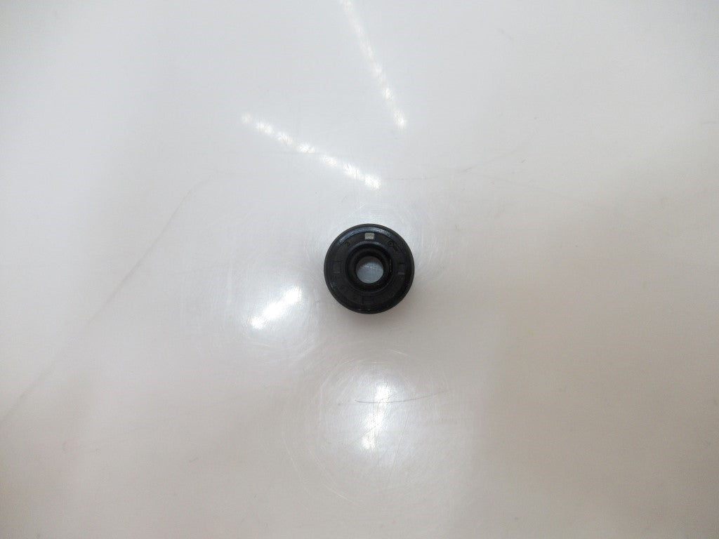 S006016070TC Unbranded Oil Seal SS. 6.00 X 16.00 X 7.00 (Sold By Unit New)