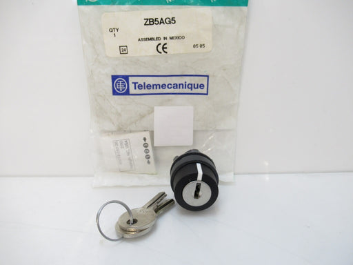 ZB5AG5 Telemecanique Selector Switch Head Ø22 3-Position Stay Put Ronis 455