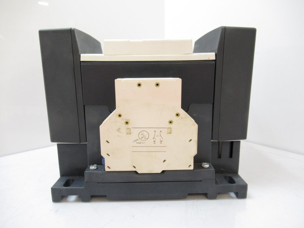 LC1 D115G7 LC1D115G7 Schneider Electric, Contactor TeSys Deca 115A 120VAC 3 Pole