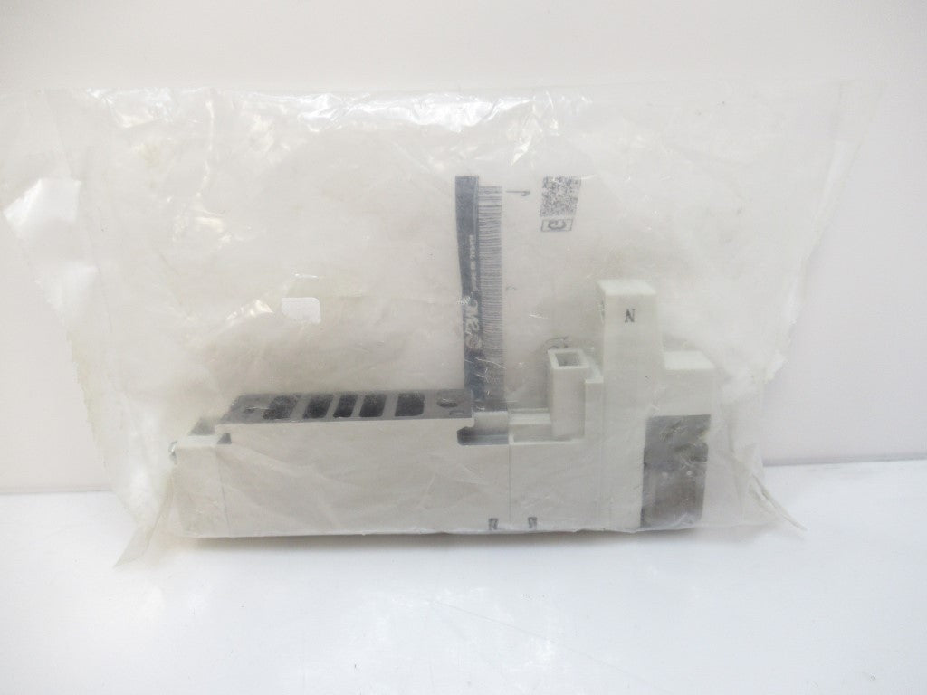 VQC2101NR-51 VQC2101NR51 SMC Valve Sgl Sol Plug-In (New In Bag)