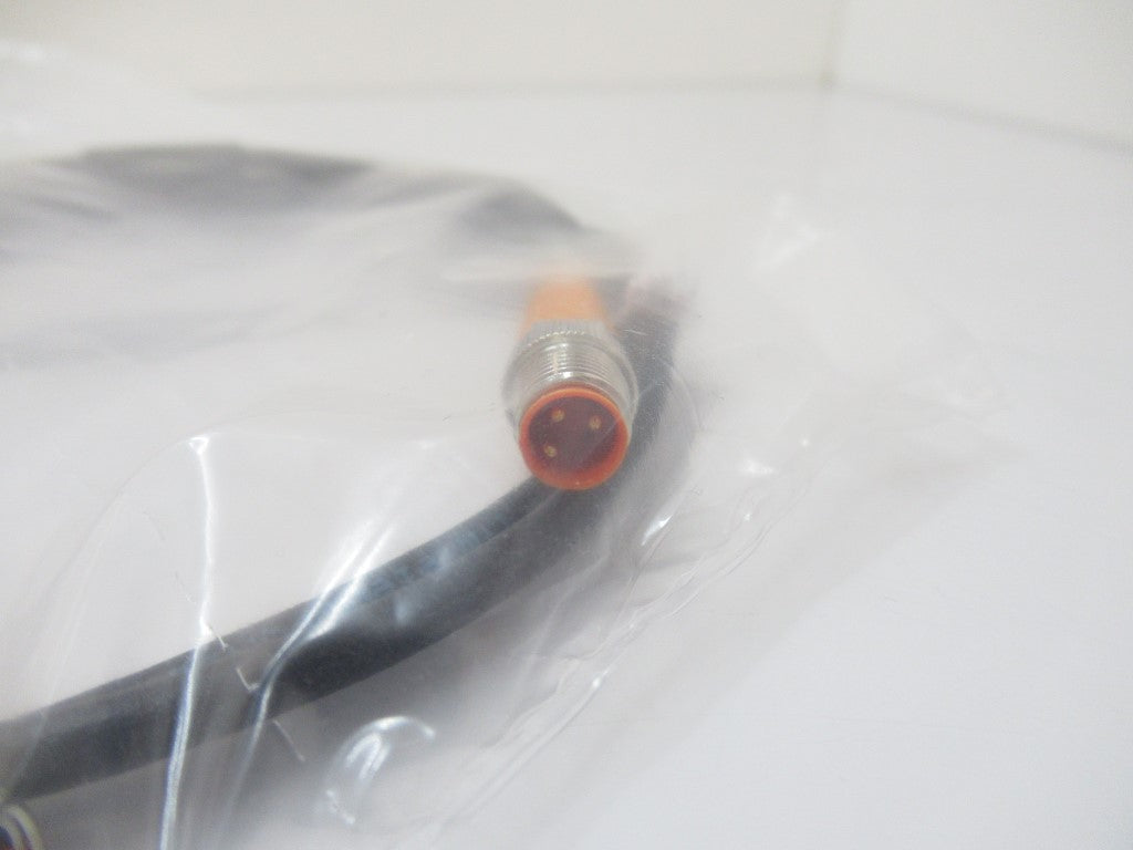 EVC267 Ifm Electronic, Patchcord Straight Female To Male M8, 1m, AWG 23