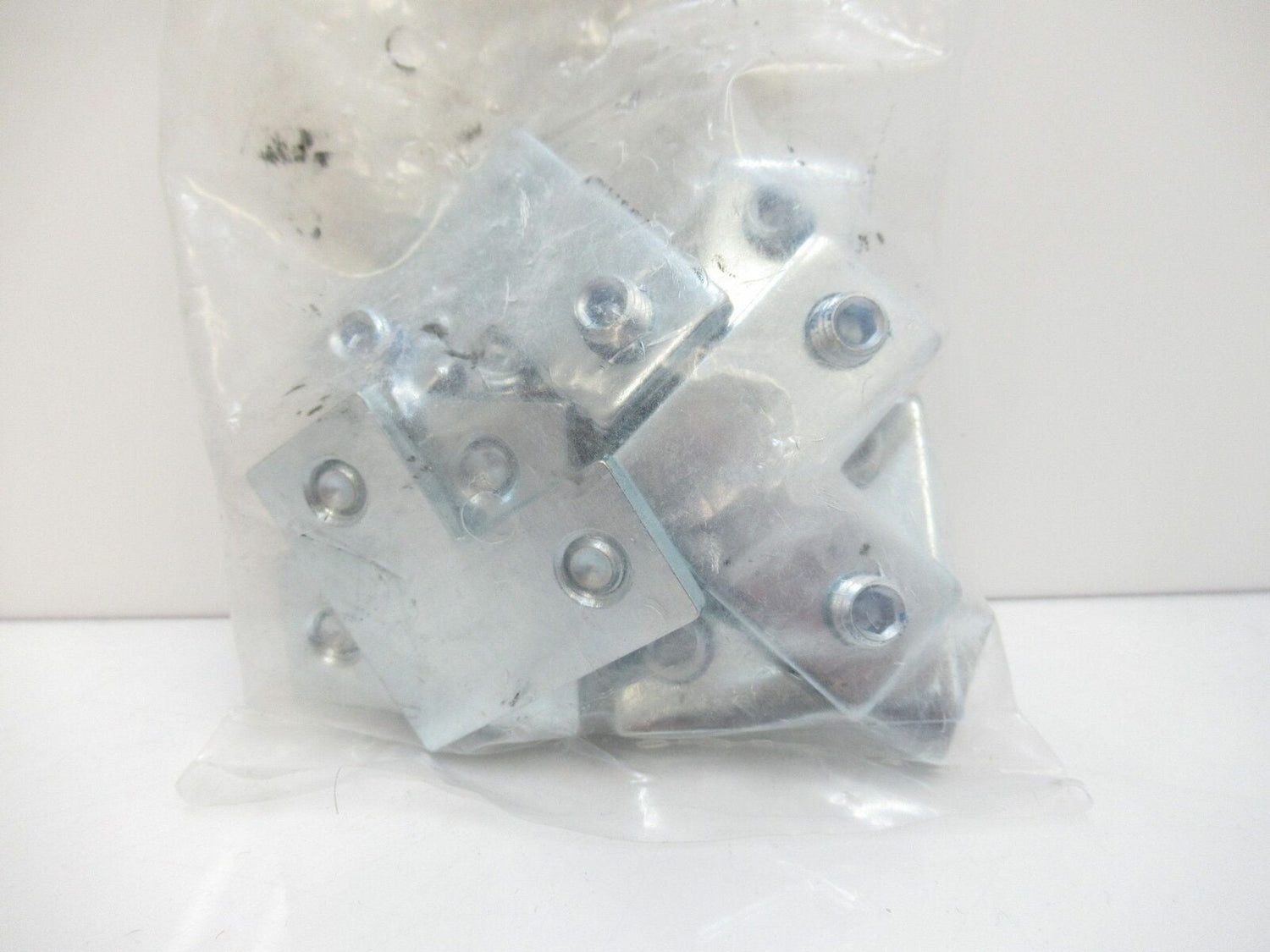 XMRW 20 Flexlink Corner Fitting 90 Degree, Sold Per Pack Of 10