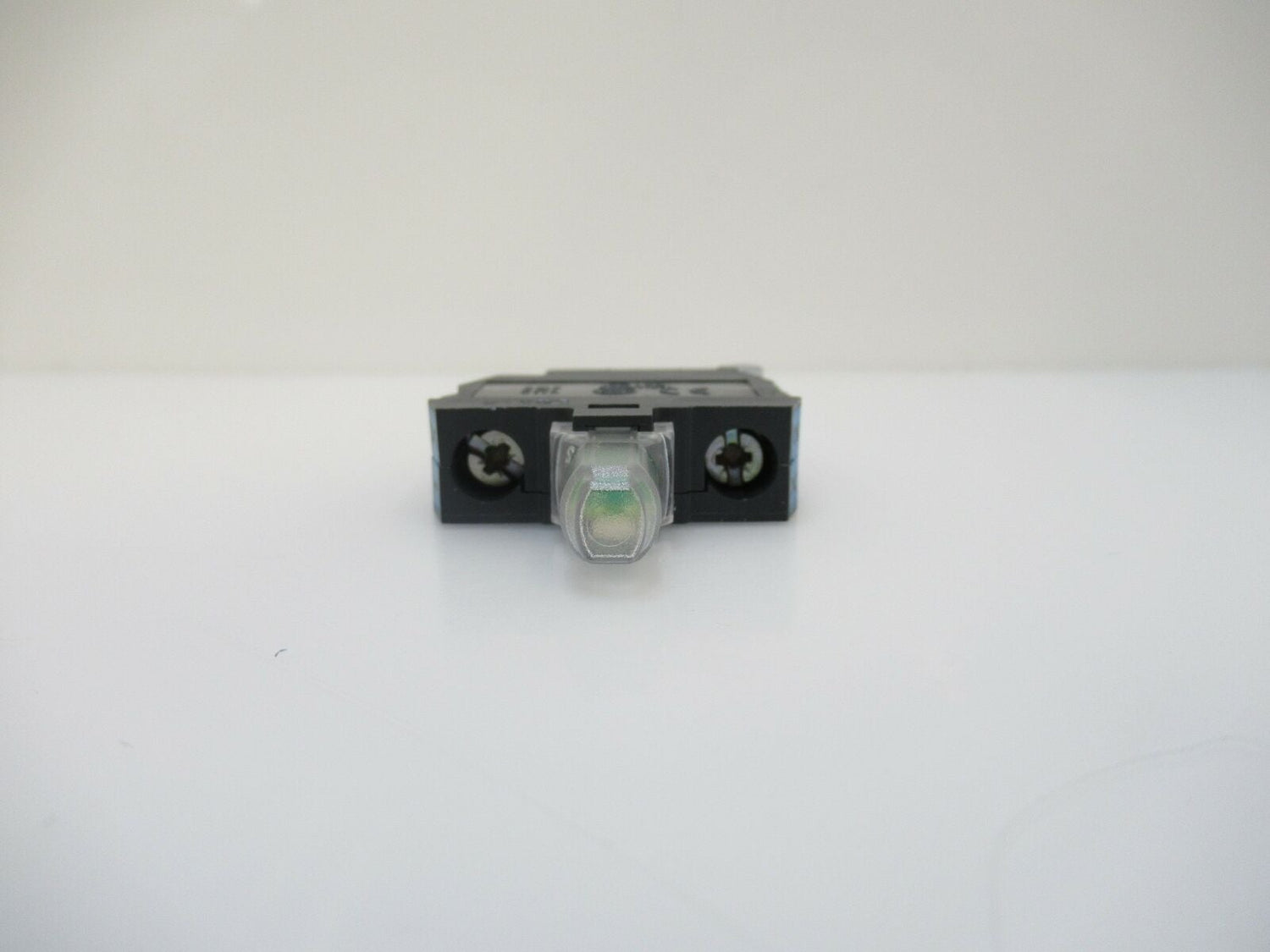 ZAL-VB6 Schneider Electric Terminal Block With Blue Led Light 24V AC/DC(New)