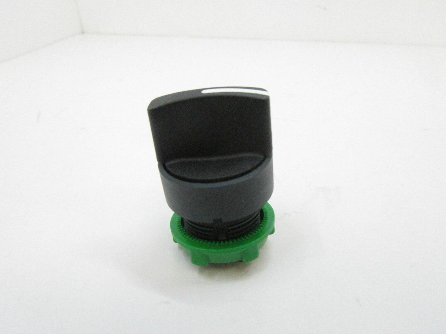 ZB5AD3 Schneider Electric Selector Switch Head Ø22 3 - 3 Position New In Box